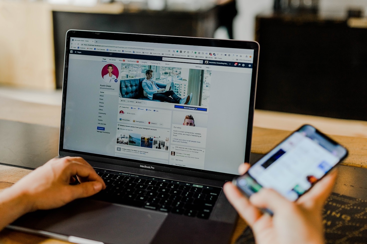 Business Hack: Why Live Chat is Monumental for Customer Engagement